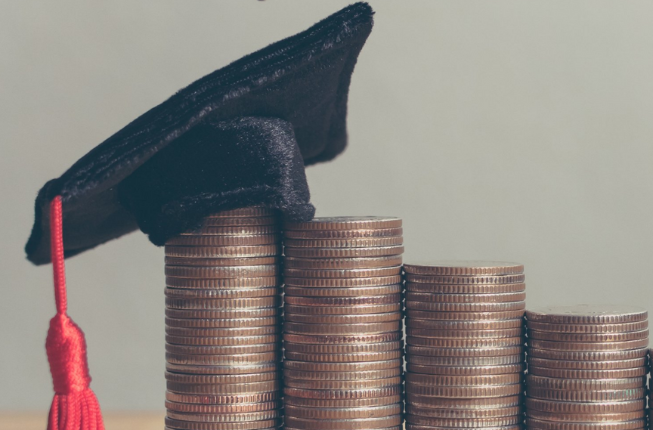 Collegamento a Premi di Studio per studentesse e studenti della Magistrale